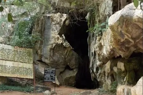 Amboni Caves Tanga